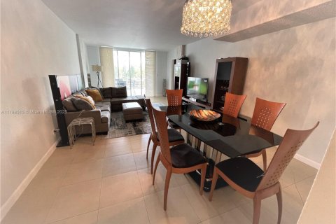 Condominio en venta en North Miami Beach, Florida, 1 dormitorio, 80.36 m2 № 1712102 - foto 5