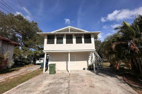 Villa ou maison à louer à Winter Haven, Floride: 3 chambres, 103.68 m2 № 1880831 - photo 2