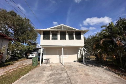 Villa ou maison à louer à Winter Haven, Floride: 3 chambres, 103.68 m2 № 1880831 - photo 1