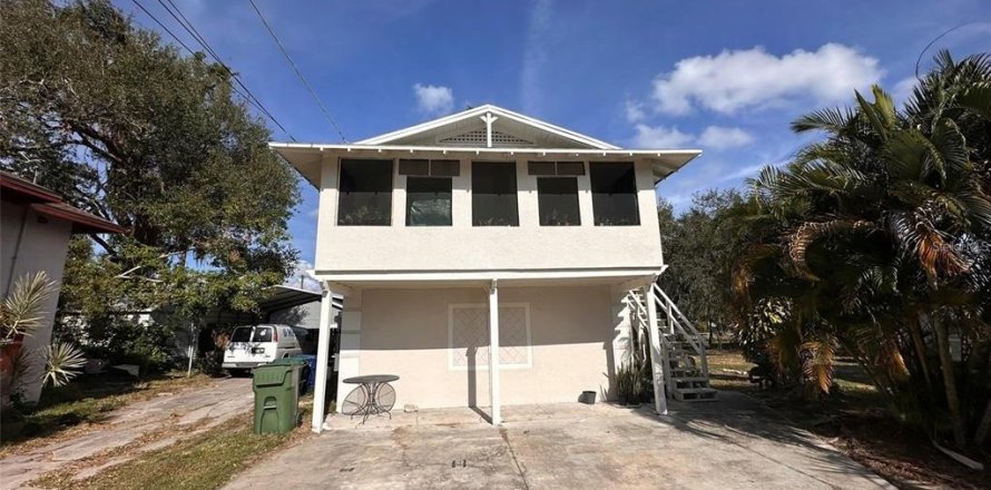 Villa ou maison à Winter Haven, Floride 3 chambres, 103.68 m2 № 1880831