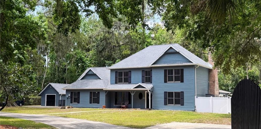 House in New Smyrna Beach, Florida 5 bedrooms, 311.41 sq.m. № 1870766