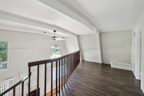 House in Royal Palm Beach, Florida 3 bedrooms, 154.78 sq.m. № 1698709 - photo 17