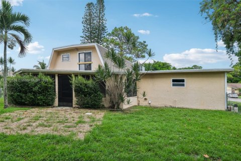 House in Royal Palm Beach, Florida 3 bedrooms, 154.78 sq.m. № 1698709 - photo 27