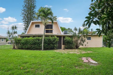 House in Royal Palm Beach, Florida 3 bedrooms, 154.78 sq.m. № 1698709 - photo 28