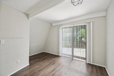 House in Royal Palm Beach, Florida 3 bedrooms, 154.78 sq.m. № 1698709 - photo 19