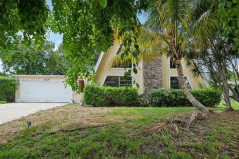 House in Royal Palm Beach, Florida 3 bedrooms, 154.78 sq.m. № 1698709 - photo 6