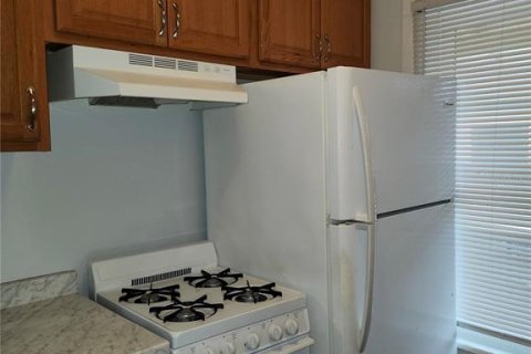 Apartamento en alquiler en Gainesville, Florida, 2 dormitorios, 110.37 m2 № 1716812 - foto 6