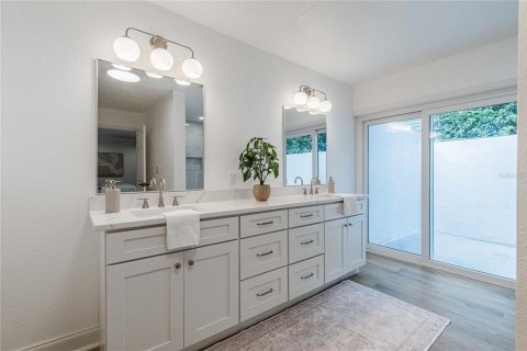 Villa ou maison à vendre à Lakeland, Floride: 3 chambres, 305.28 m2 № 2412745 - photo 18