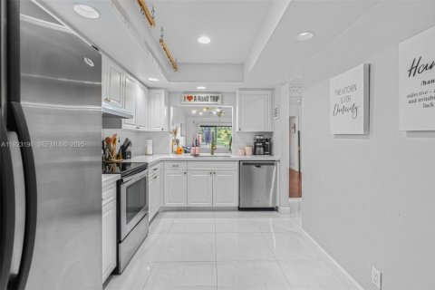 Casa en venta en Plantation, Florida, 3 dormitorios, 133.04 m2 № 1976904 - foto 8