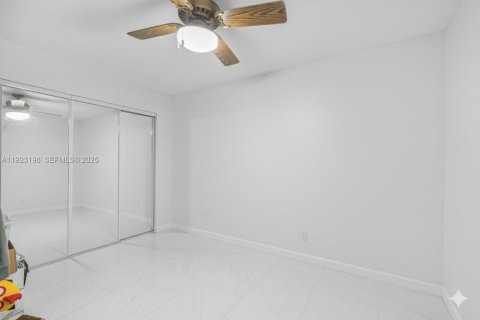 Casa en venta en Plantation, Florida, 3 dormitorios, 133.04 m2 № 1976904 - foto 23