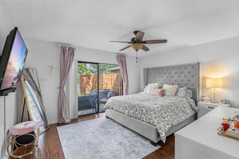 Casa en venta en Plantation, Florida, 3 dormitorios, 133.04 m2 № 1976904 - foto 17