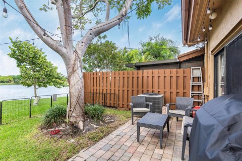 Casa en venta en Plantation, Florida, 3 dormitorios, 133.04 m2 № 1976904 - foto 29