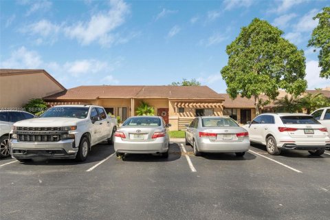 Casa en venta en Plantation, Florida, 3 dormitorios, 133.04 m2 № 1976904 - foto 27