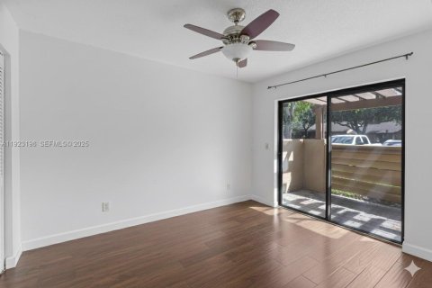 Casa en venta en Plantation, Florida, 3 dormitorios, 133.04 m2 № 1976904 - foto 26