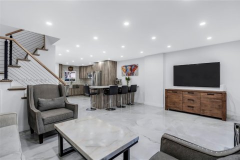 Touwnhouse à Hollywood, Floride 3 chambres, 123.56 m2 № 2169882