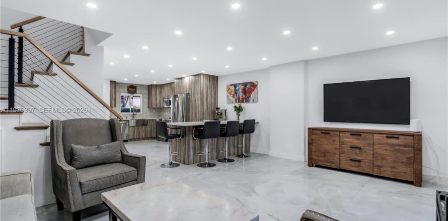 Touwnhouse à Hollywood, Floride 3 chambres, 123.56 m2 № 2169882