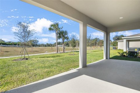 Villa ou maison à vendre à DeLand, Floride: 5 chambres, 281.49 m2 № 1325186 - photo 8