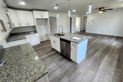 Casa en venta en Sanford, Florida, 3 dormitorios, 123.47 m2 № 1267293 - foto 2