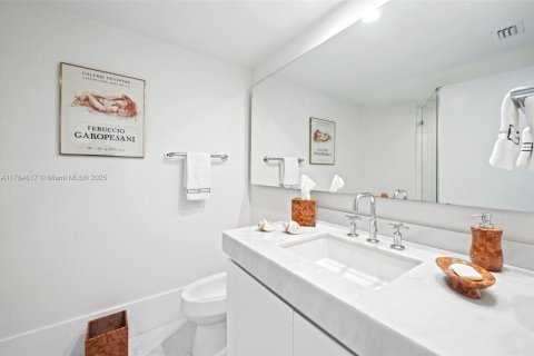 Copropriété à vendre à Miami, Floride: 2 chambres, 192.31 m2 № 1862238 - photo 18