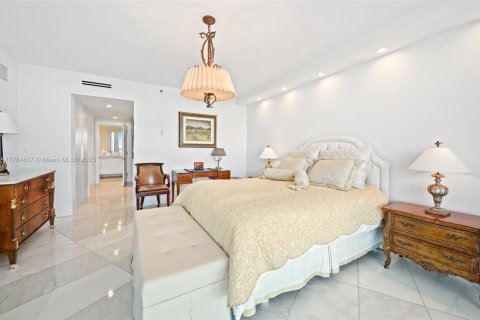 Copropriété à vendre à Miami, Floride: 2 chambres, 192.31 m2 № 1862238 - photo 13
