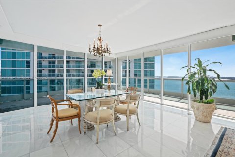 Copropriété à vendre à Miami, Floride: 2 chambres, 192.31 m2 № 1862238 - photo 4