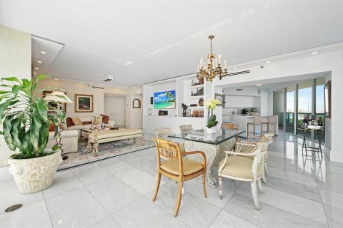Copropriété à vendre à Miami, Floride: 2 chambres, 192.31 m2 № 1862238 - photo 8