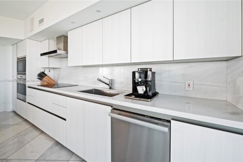 Copropriété à vendre à Miami, Floride: 2 chambres, 192.31 m2 № 1862238 - photo 11