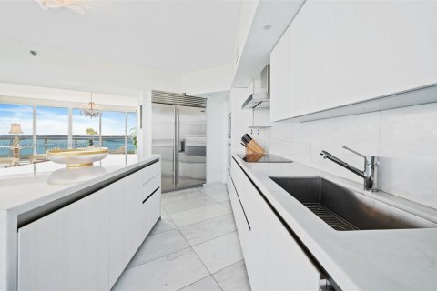 Copropriété à vendre à Miami, Floride: 2 chambres, 192.31 m2 № 1862238 - photo 12