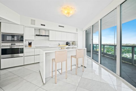 Copropriété à vendre à Miami, Floride: 2 chambres, 192.31 m2 № 1862238 - photo 9