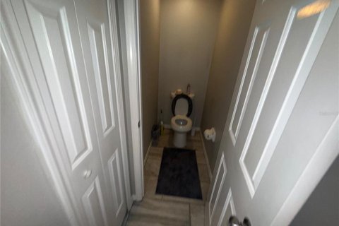 Casa en venta en Zephyrhills, Florida, 3 dormitorios, 158.31 m2 № 2381202 - foto 30