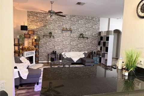 Casa en venta en Zephyrhills, Florida, 3 dormitorios, 158.31 m2 № 2381202 - foto 10