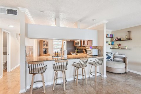 Condo in Tampa, Florida, 2 bedrooms № 2203076 - photo 15