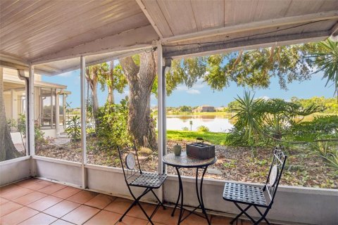 Condo in Tampa, Florida, 2 bedrooms № 2203076 - photo 28