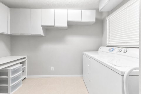 Condo in Delray Beach, Florida, 2 bedrooms № 2247159 - photo 22