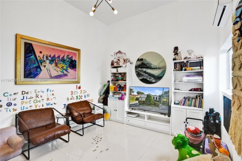 Снять в аренду виллу или дом в Серфсайд, Флорида 3 спальни, 169.55м2, № 2003744 - фото 24