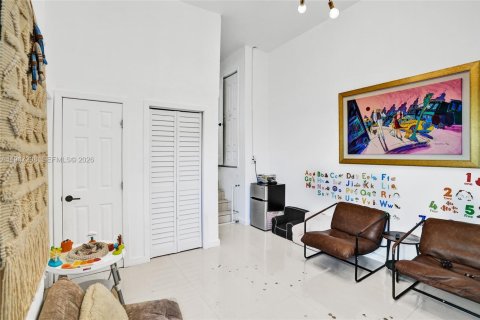 Снять в аренду виллу или дом в Серфсайд, Флорида 3 спальни, 169.55м2, № 2003744 - фото 23