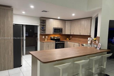 Villa ou maison à vendre à Homestead, Floride: 3 chambres, 143.81 m2 № 2079544 - photo 3
