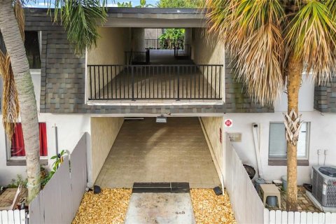Condominio en Orlando, Florida, 1 dormitorio  № 2123079