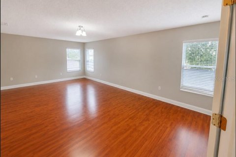 Casa en venta en Orlando, Florida, 4 dormitorios, 268.02 m2 № 2093868 - foto 24