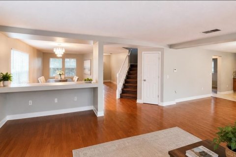 Casa en venta en Orlando, Florida, 4 dormitorios, 268.02 m2 № 2093868 - foto 17