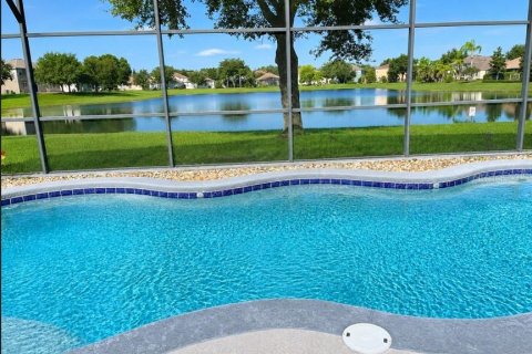 Casa en venta en Orlando, Florida, 4 dormitorios, 268.02 m2 № 2093868 - foto 5