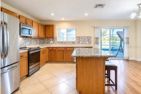 Casa en venta en Orlando, Florida, 4 dormitorios, 268.02 m2 № 2093868 - foto 12