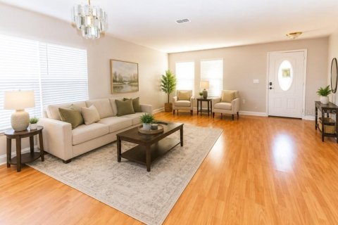 Casa en venta en Orlando, Florida, 4 dormitorios, 268.02 m2 № 2093868 - foto 15