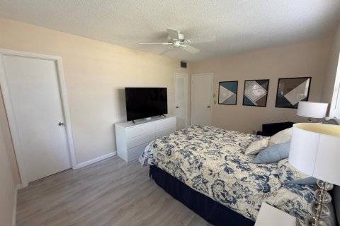 Купить кондоминиум в Маргит, Флорида 4 комнаты, 91.97м2, № 2086117 - фото 10