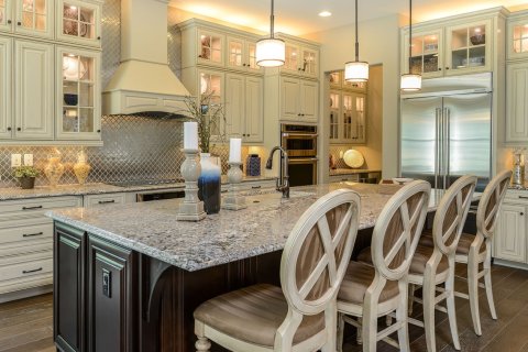 Touwnhouse à vendre à Naples, Floride: 5 chambres, 320 m2 № 75318 - photo 1