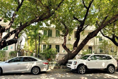 Купить кондоминиум в Майами-Бич, Флорида 39.02м2, № 1985948 - фото 2