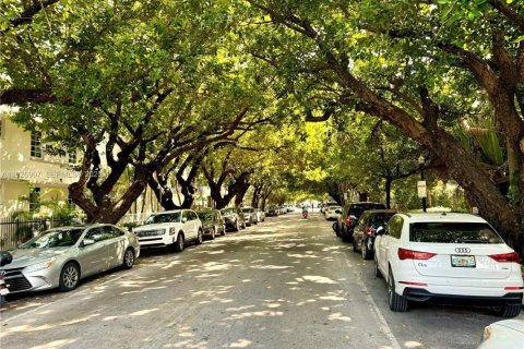 Купить кондоминиум в Майами-Бич, Флорида 39.02м2, № 1985948 - фото 1