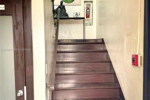 Купить кондоминиум в Майами-Бич, Флорида 39.02м2, № 1985948 - фото 10