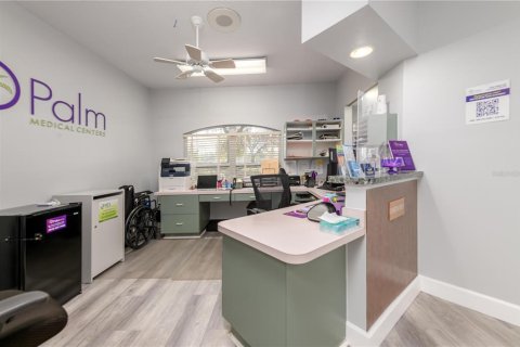 Immobilier commercial à louer à Tampa, Floride: 326.09 m2 № 2428706 - photo 5