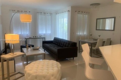 Condo in Aventura, Florida, 2 bedrooms  № 1938232 - photo 18